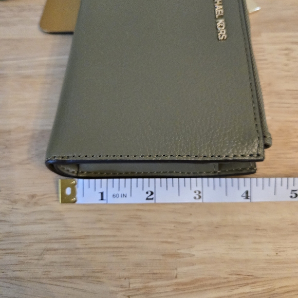 Michael Kors Olive Green Wristlet - Picture 8 of 9